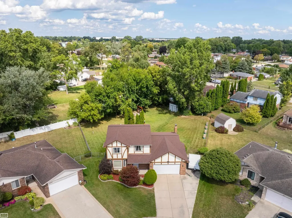 34346 Claudia Court Sterling Heights City MI 48310