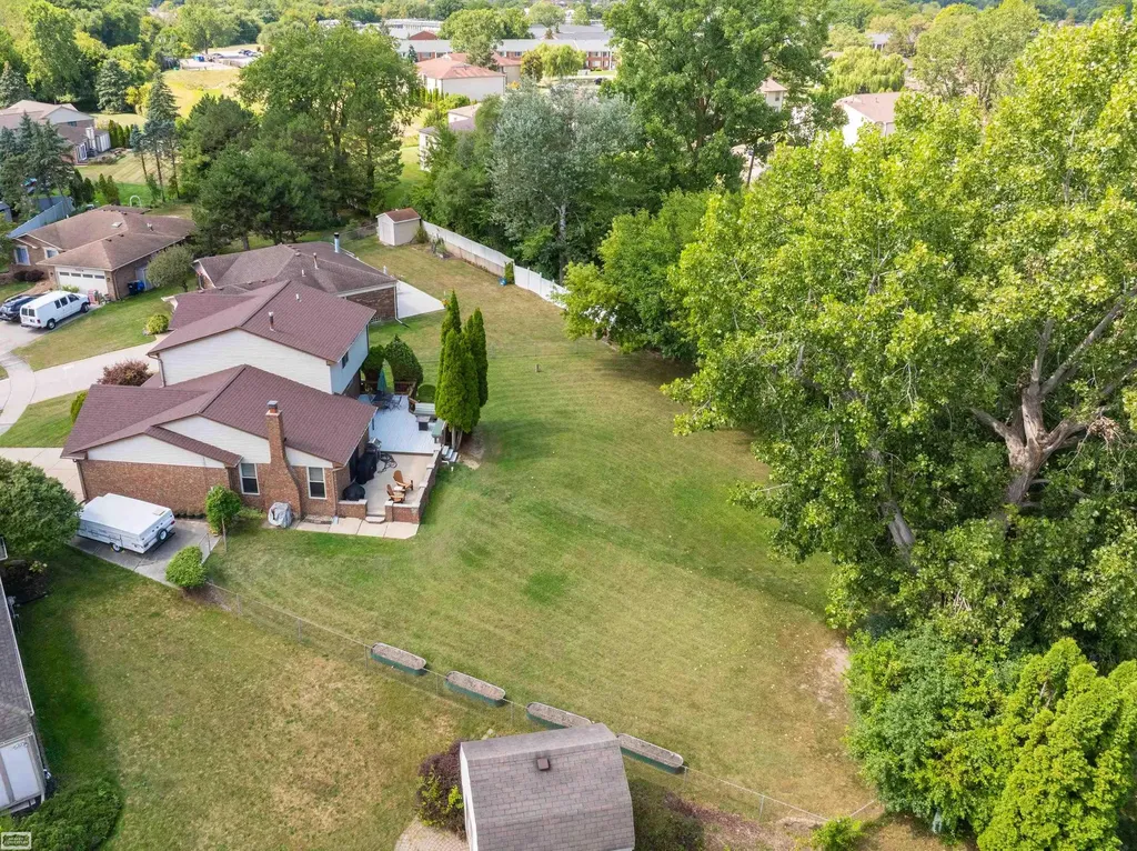 34346 Claudia Court Sterling Heights City MI 48310