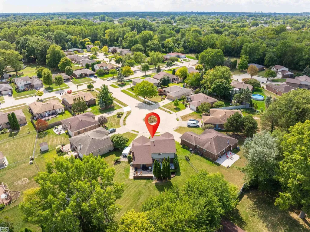 34346 Claudia Court Sterling Heights City MI 48310