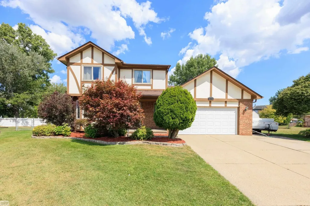 34346 Claudia Court Sterling Heights City MI 48310
