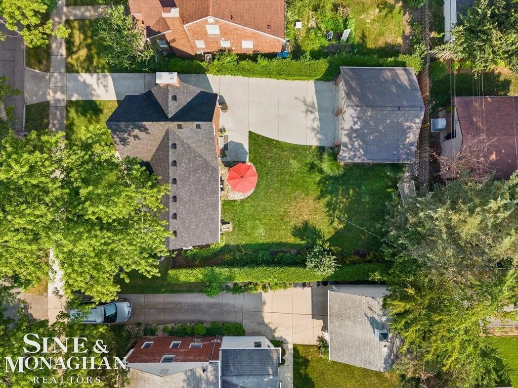 424 Touraine Road Grosse Pointe Farms City MI 48236
