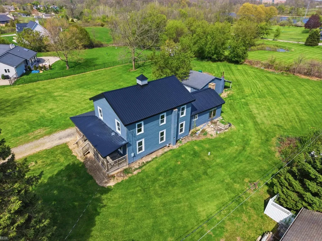9497 Mcwain Road Grand Blanc Charter Township MI 48439