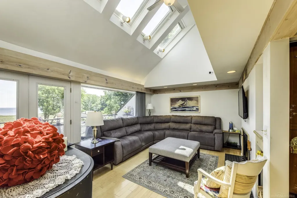 5397 Dallas Street Lexington Village MI 48450