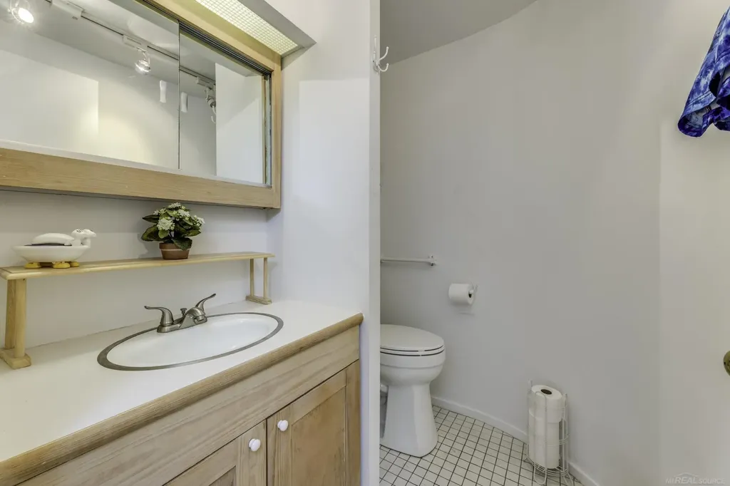 5397 Dallas Street Lexington Village MI 48450
