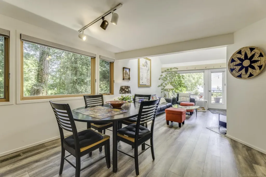 5397 Dallas Street Lexington Village MI 48450