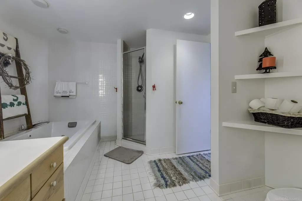 5397 Dallas Street Lexington Village MI 48450