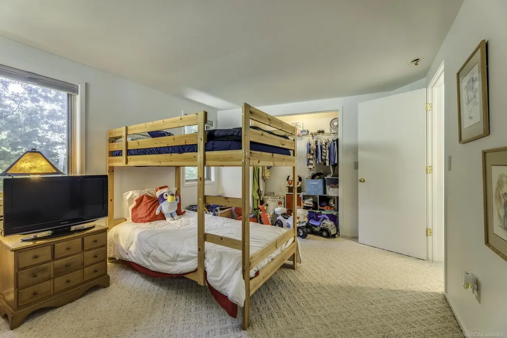 5397 Dallas Street Lexington Village MI 48450