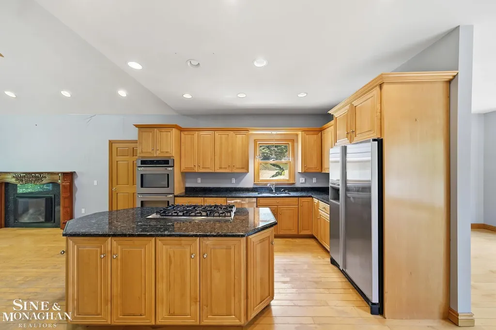 5950 Rosewood Parkway White Lake Charter Township MI 48383
