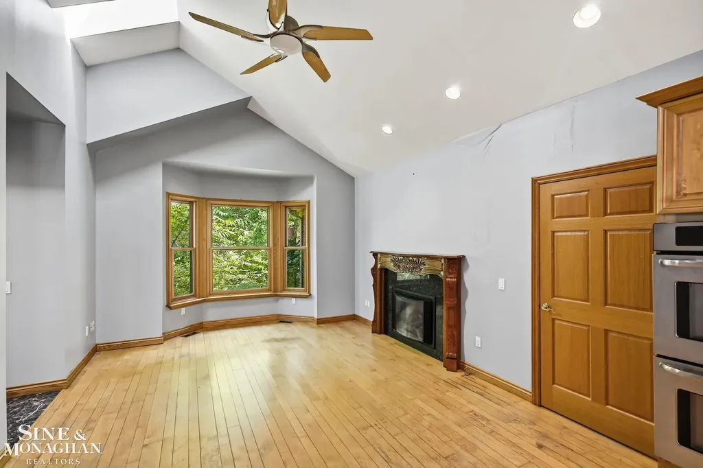 5950 Rosewood Parkway White Lake Charter Township MI 48383