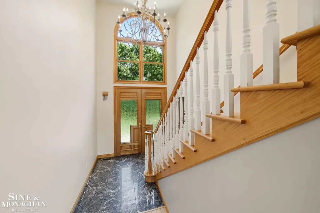 5950 Rosewood Parkway White Lake Charter Township MI 48383