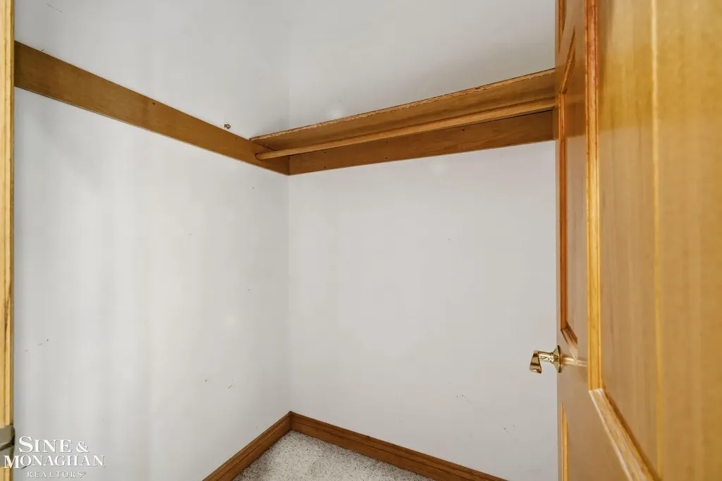 5950 Rosewood Parkway White Lake Charter Township MI 48383