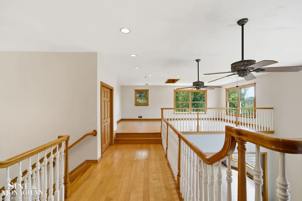 5950 Rosewood Parkway White Lake Charter Township MI 48383