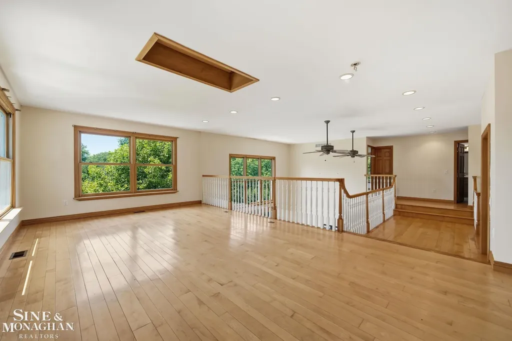5950 Rosewood Parkway White Lake Charter Township MI 48383
