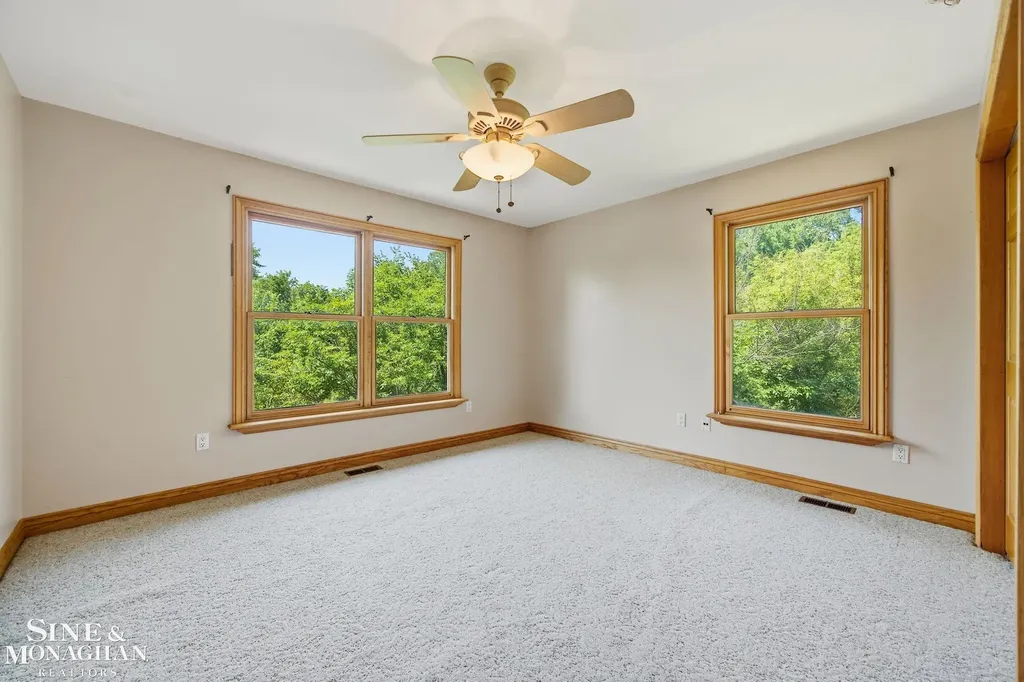 5950 Rosewood Parkway White Lake Charter Township MI 48383