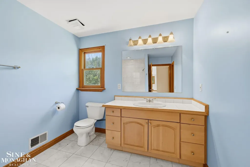 5950 Rosewood Parkway White Lake Charter Township MI 48383