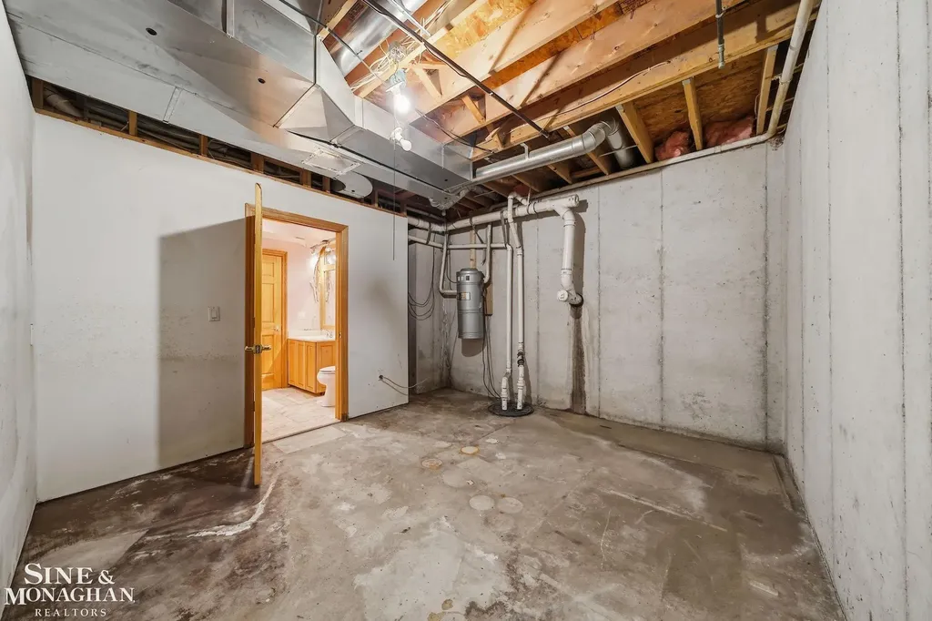 5950 Rosewood Parkway White Lake Charter Township MI 48383
