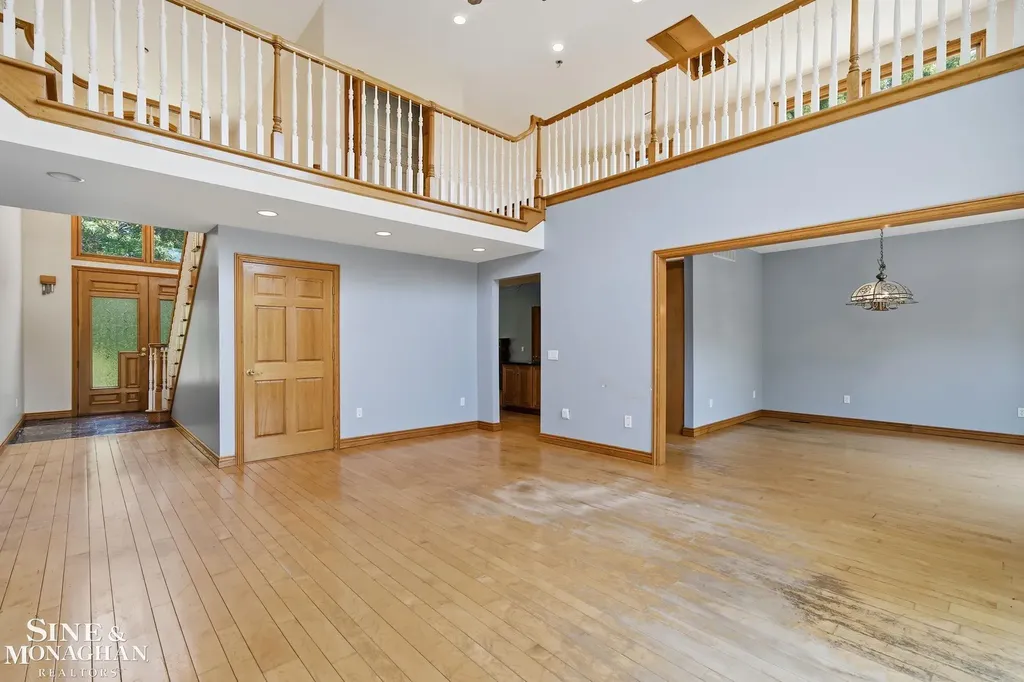 5950 Rosewood Parkway White Lake Charter Township MI 48383