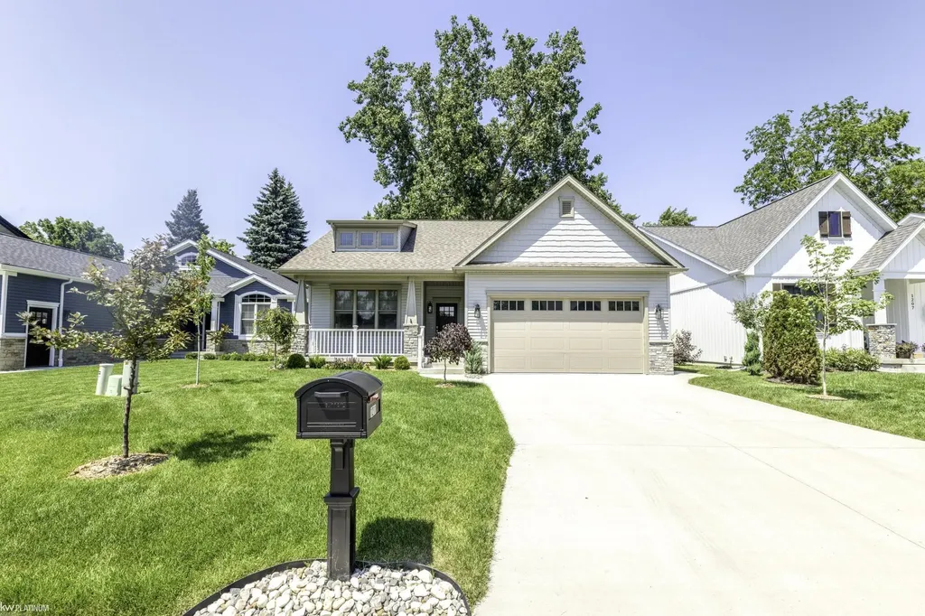1211 Gator Avenue Port Huron City MI 48060