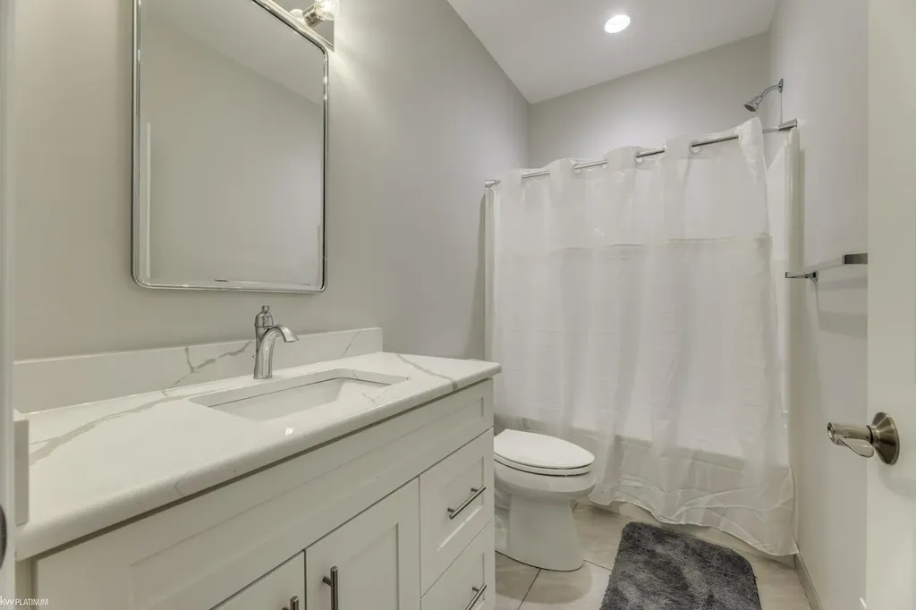 1211 Gator Avenue Port Huron City MI 48060