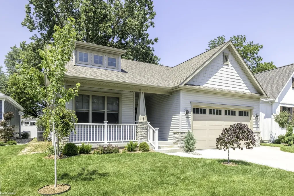 1211 Gator Avenue Port Huron City MI 48060