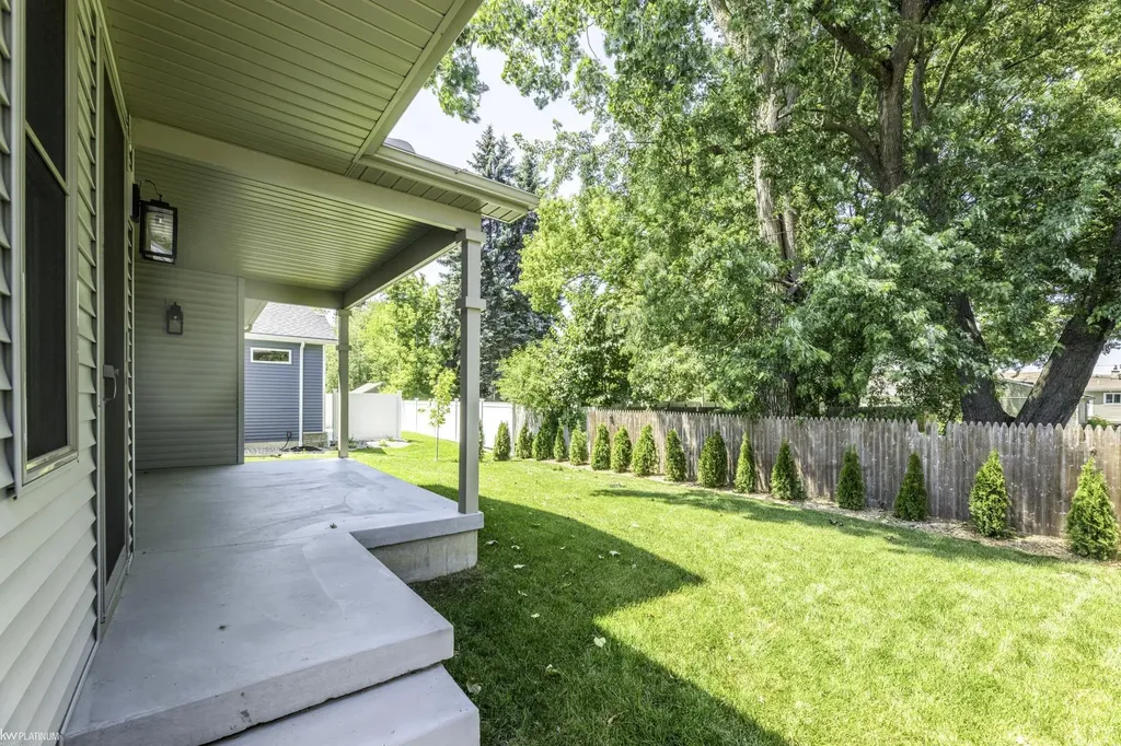 1211 Gator Avenue Port Huron City MI 48060