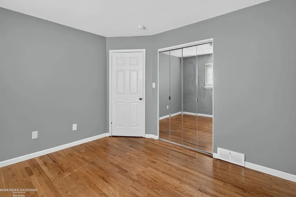 26551 Collingwood Street Roseville City MI 48066