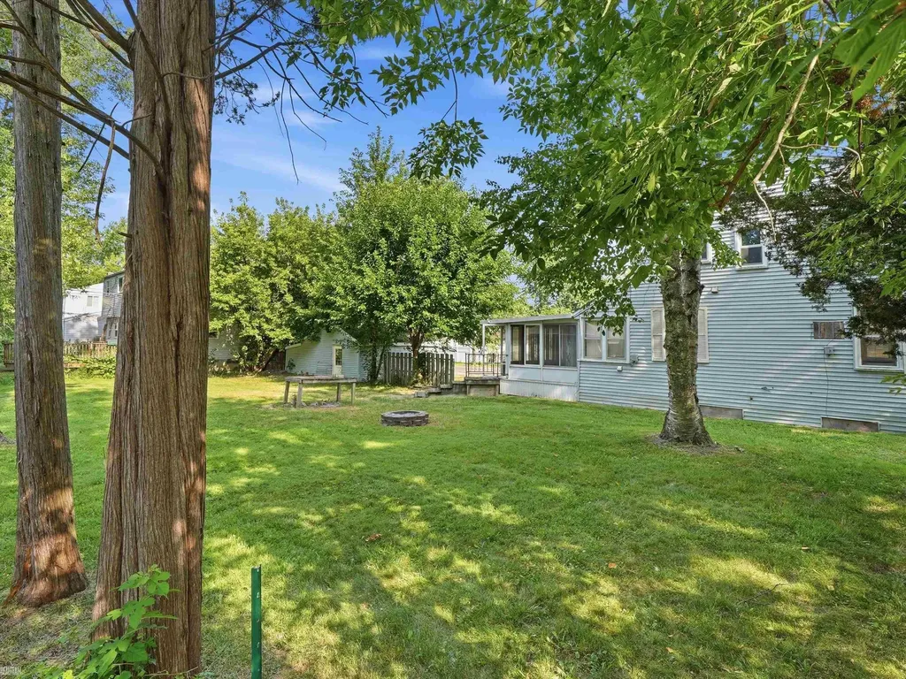 18513 Wakenden Street Redford Charter Township MI 48240