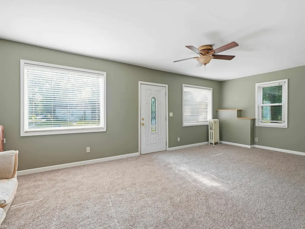 18513 Wakenden Street Redford Charter Township MI 48240