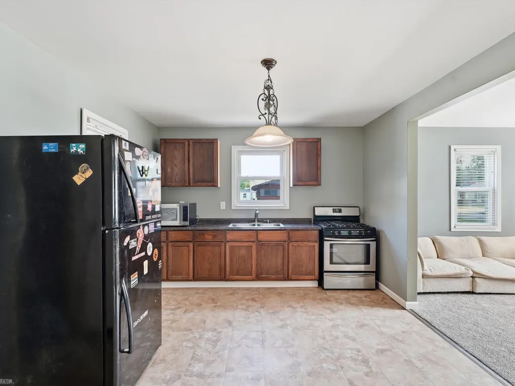 18513 Wakenden Street Redford Charter Township MI 48240