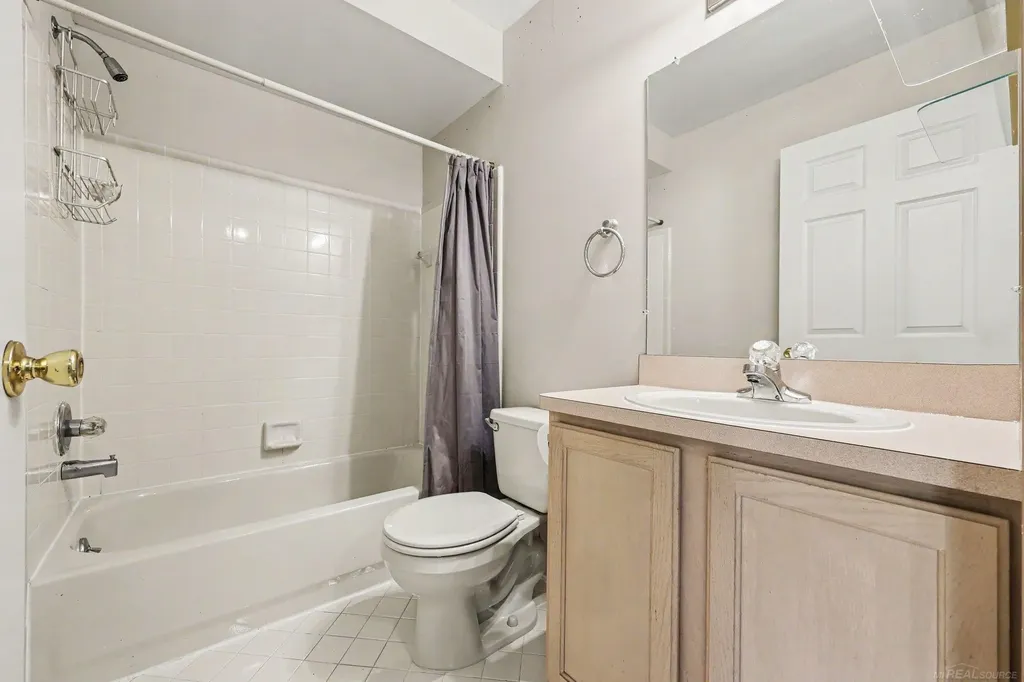 6016 Mulberry Drive Sterling Heights City MI 48314