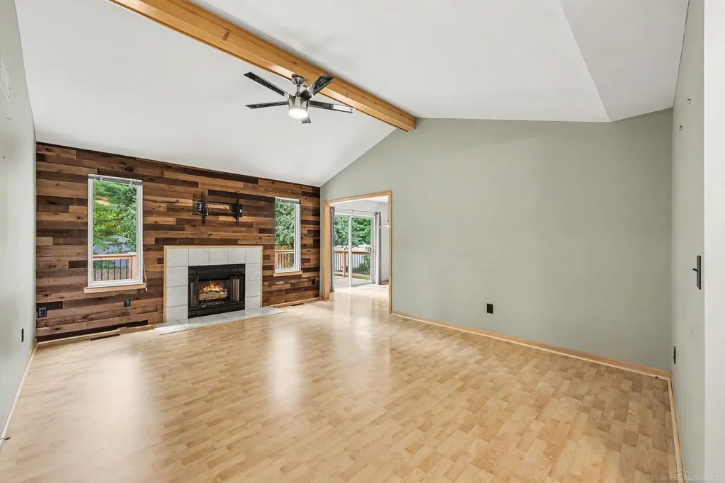 6016 Mulberry Drive Sterling Heights City MI 48314