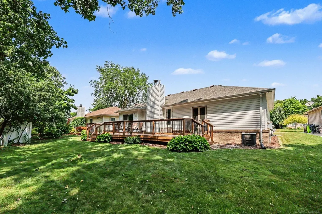 6016 Mulberry Drive Sterling Heights City MI 48314