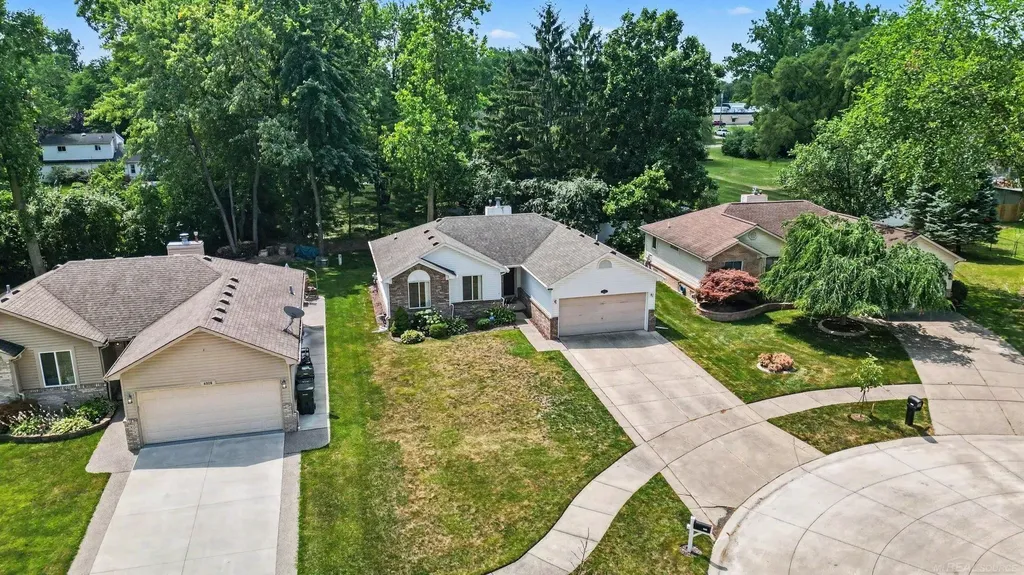 6016 Mulberry Drive Sterling Heights City MI 48314