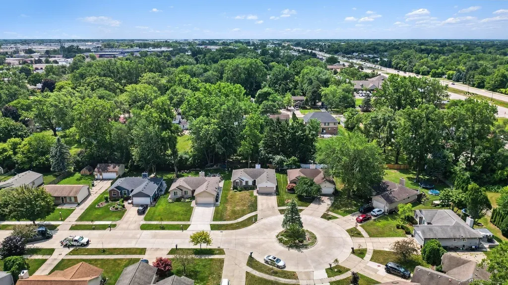 6016 Mulberry Drive Sterling Heights City MI 48314