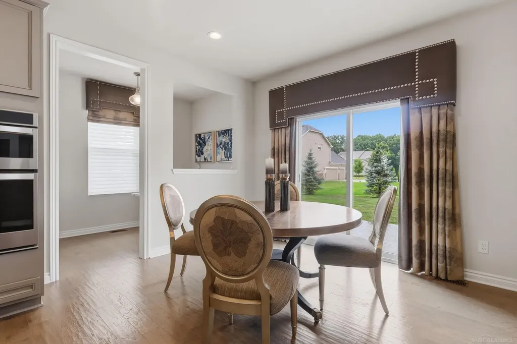 950 Weber Court Lake Orion Village MI 48360