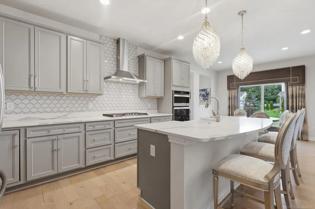 950 Weber Court Lake Orion Village MI 48360