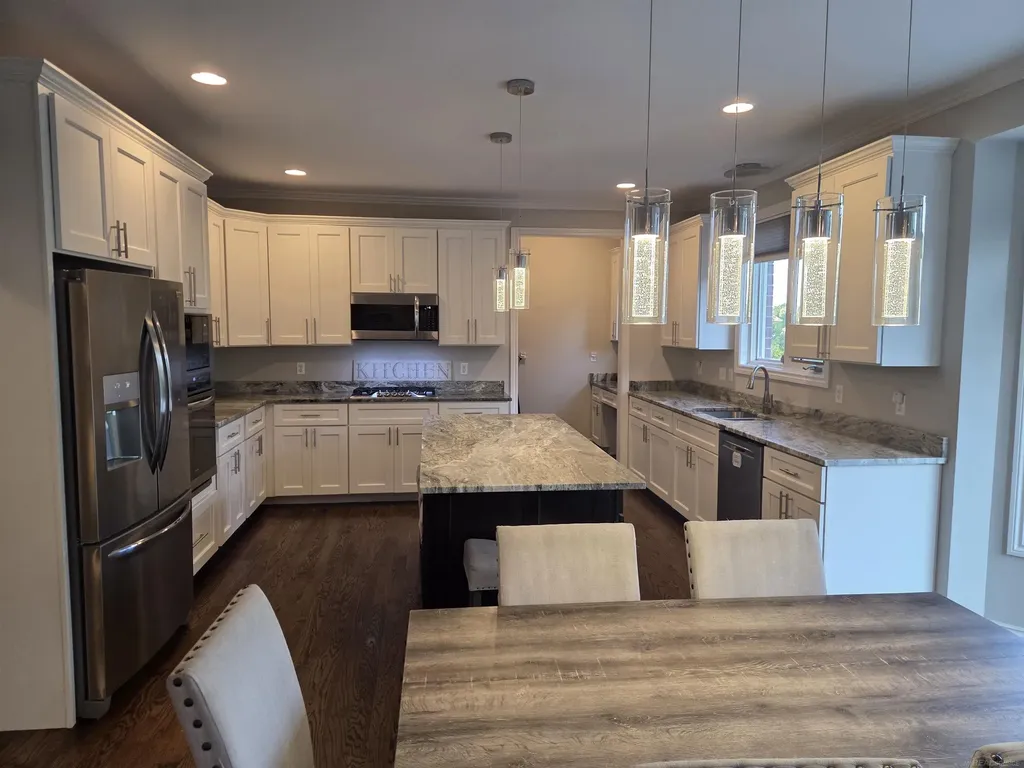 5960 Shadydale Drive Shelby Charter Township MI 48316