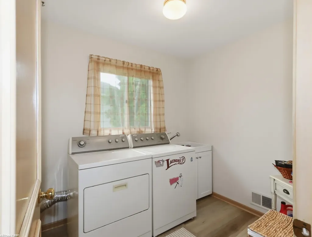39328 Rivercrest Avenue Harrison Charter Township MI 48045