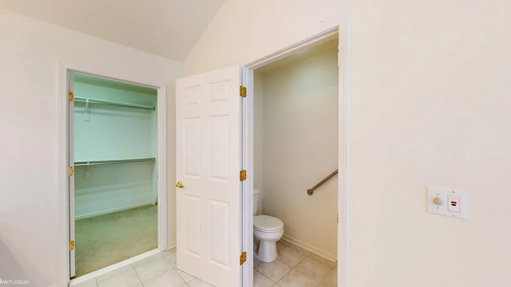 49554 Dunhill Drive Macomb Township MI 48044