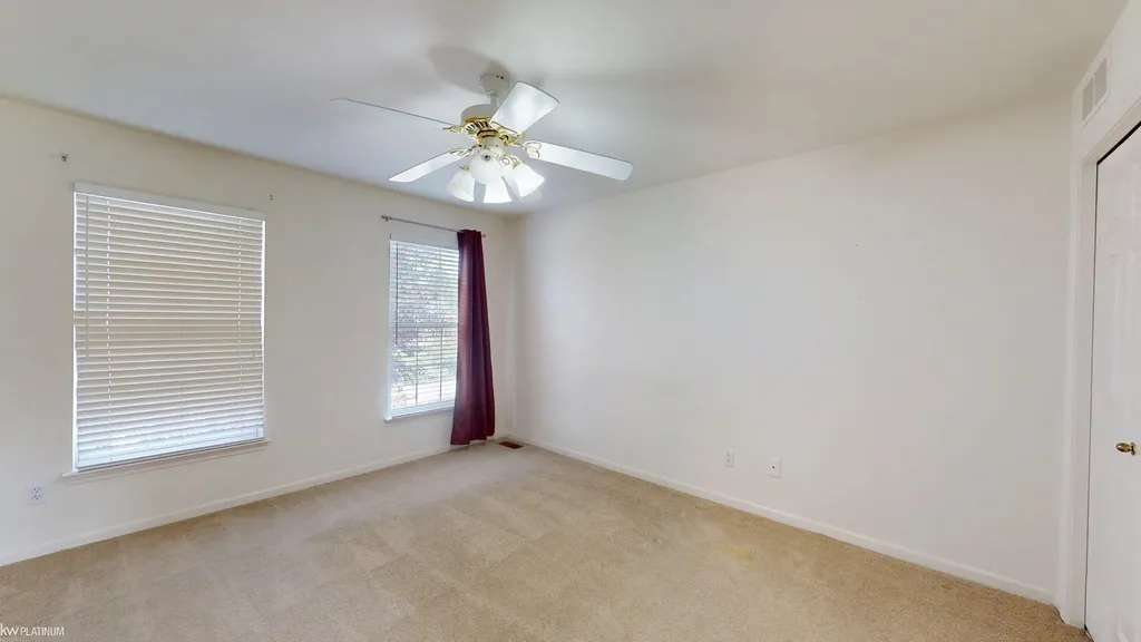 49554 Dunhill Drive Macomb Township MI 48044