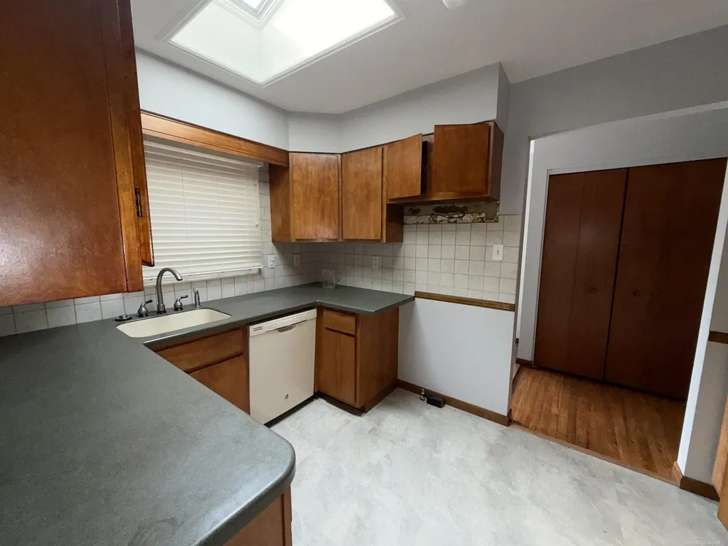 1413 Dilloway Drive Midland City MI 48640