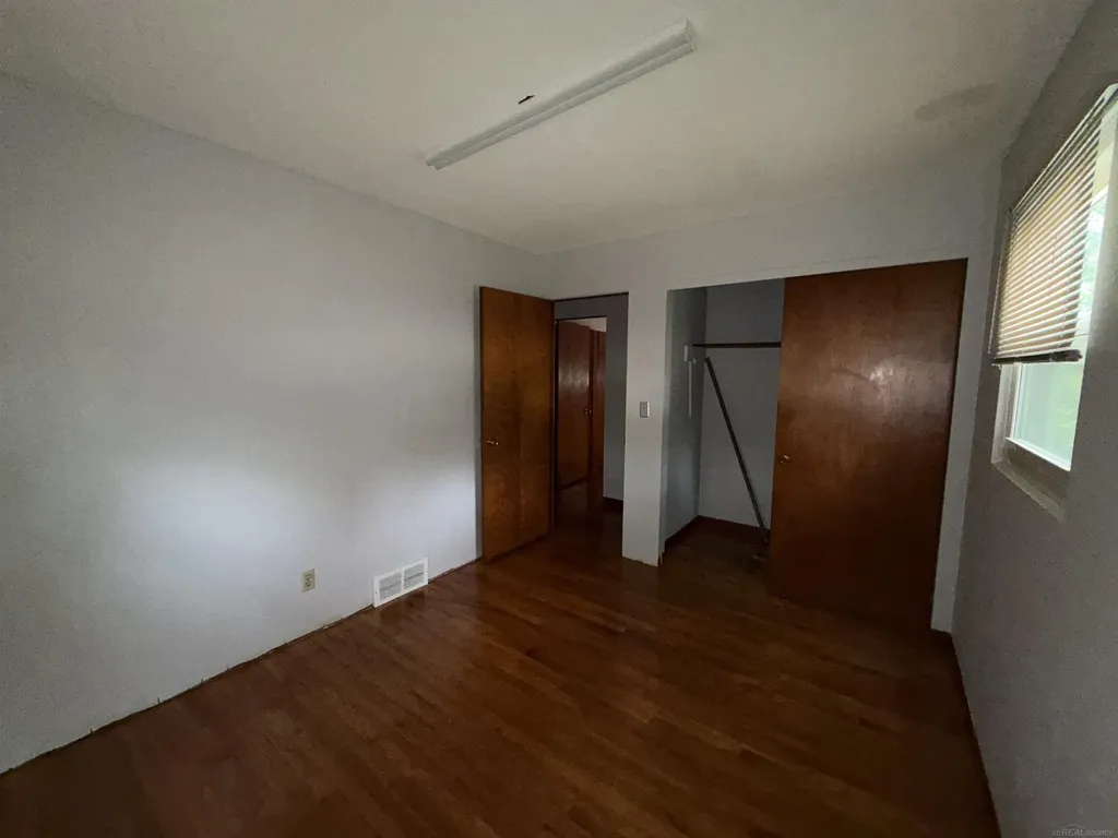 1413 Dilloway Drive Midland City MI 48640