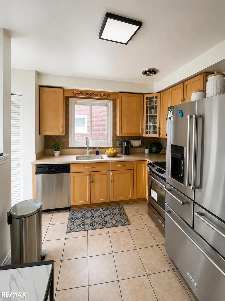 22201 Samuel Street Taylor City MI 48180