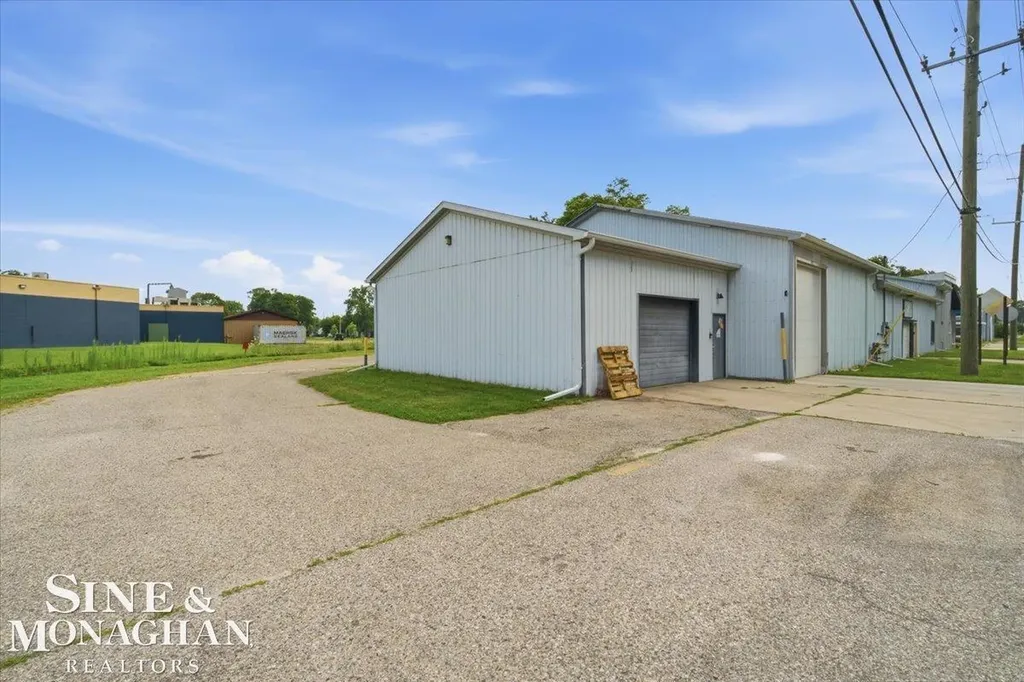 1503 10th Street Port Huron City MI 48060