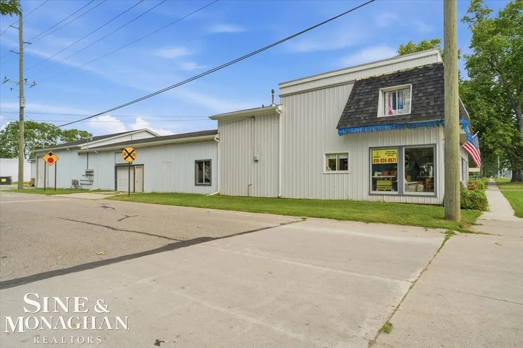 1503 10th Street Port Huron City MI 48060