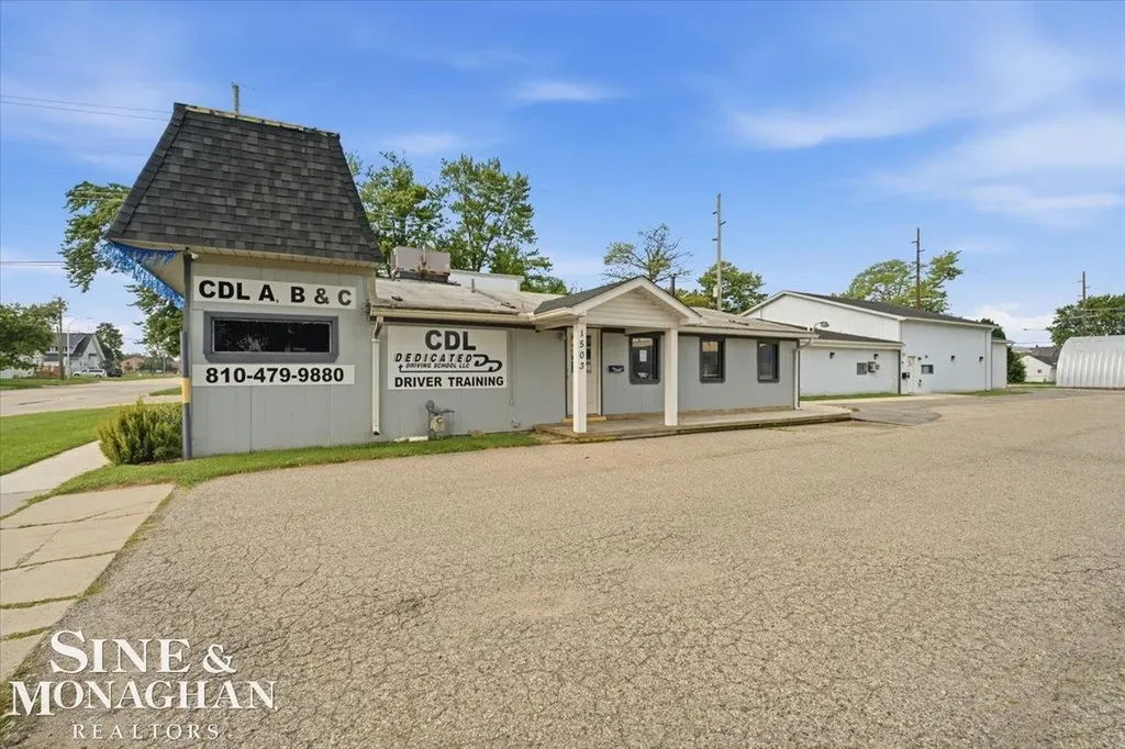 1503 10th Street Port Huron City MI 48060
