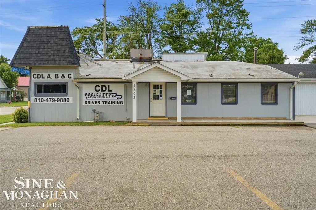 1503 10th Street Port Huron City MI 48060