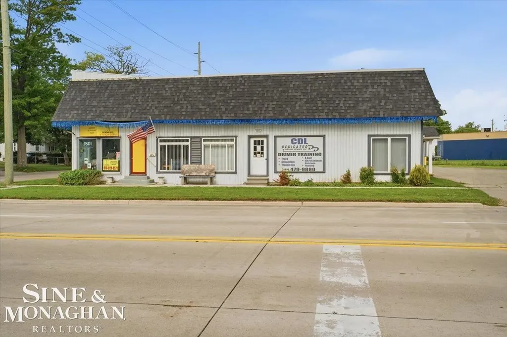 1503 10th Street Port Huron City MI 48060