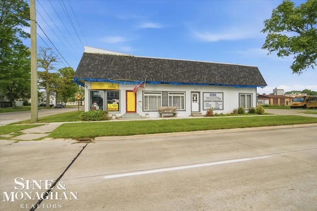 1503 10th Street Port Huron City MI 48060