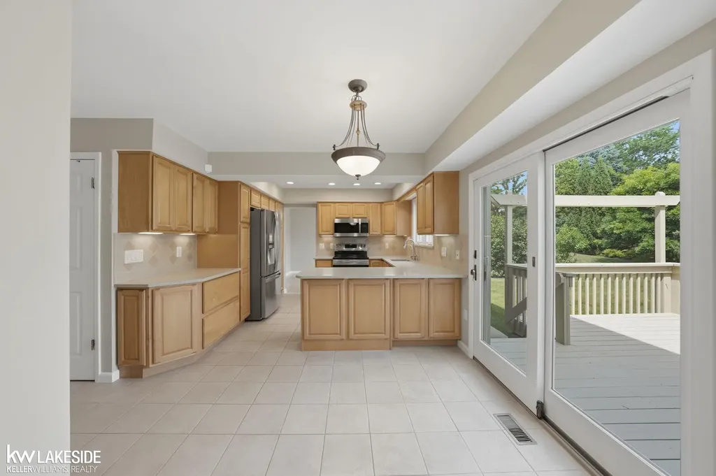 3392 Innsbrook Drive Rochester Hills City MI 48309